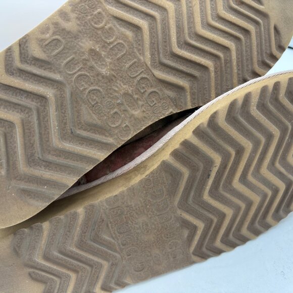 UGG Boots Romantic Flower Classic Tall Winter Women Size 7 Sheepskin *RARE* - Picture 5 of 12